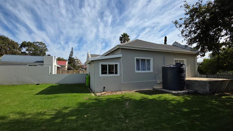 3 Bedroom Property for Sale in Albertinia Western Cape